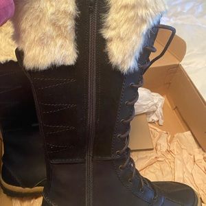 Brand new ladies Merrell tall winter boots size 7.5